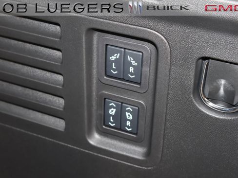 New 2026 Buick Enclave Sport Touring w/ Power Package FWD image 23