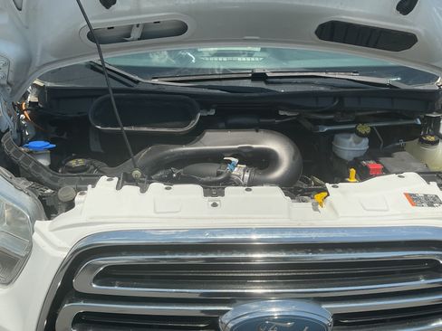 Used 2019 Ford Transit 350 XLT RWD image 17