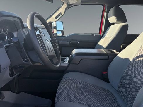 Used 2011 Ford F250 XLT w/ XLT Premium Pkg image 9