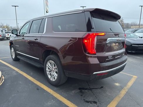 Used 2022 GMC Yukon XL SLT w/ SLT Premium Package AWD/4WD image 8