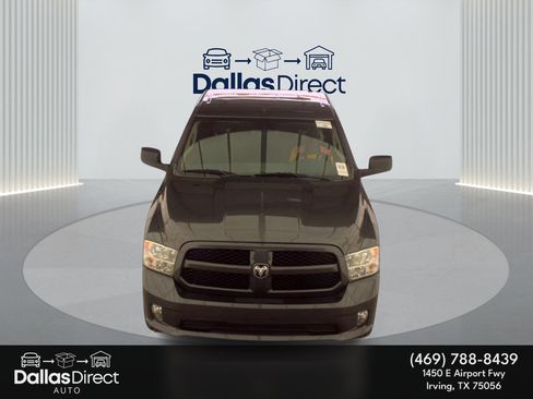 Used 2018 RAM 1500 Express AWD/4WD image 3