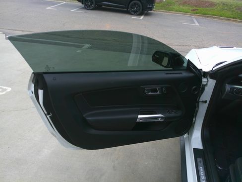 Used 2020 Ford Mustang GT w/ Equipment Group 301A image 16