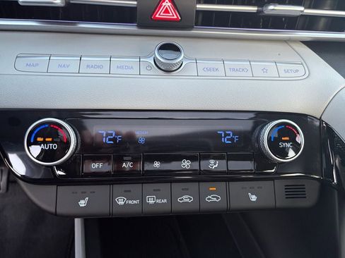 New 2026 Hyundai Elantra Limited image 31