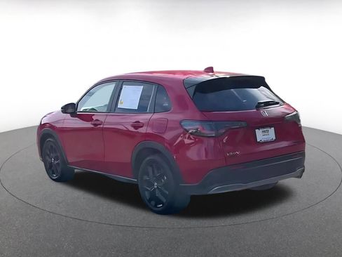 Used 2025 Honda HR-V Sport image 11