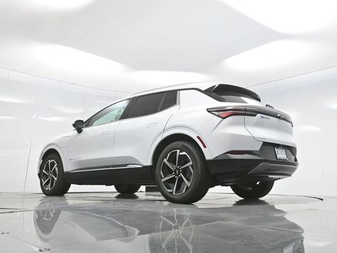 Used 2025 Chevrolet Equinox EV LT w/ Convenience Package image 62