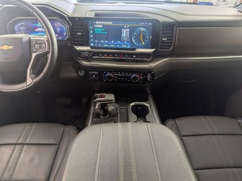 Certified 2025 Chevrolet Silverado 1500 High Country AWD/4WD image 26