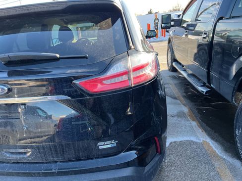 Used 2019 Ford Edge SEL image 15