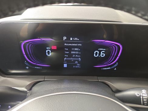 Used 2025 Kia Telluride S AWD/4WD image 18