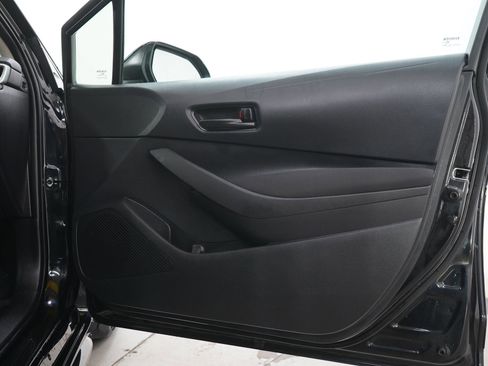 Used 2024 Toyota Corolla LE w/ LE Convenience Package image 9