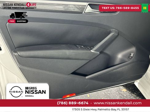 Used 2017 Volkswagen Passat 1.8T SEL Premium image 33