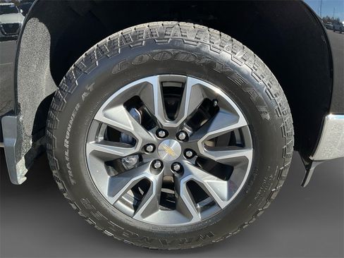 Used 2022 Chevrolet Silverado 1500 LT image 14