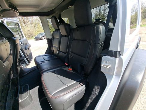 Used 2023 Jeep Wrangler Unlimited Rubicon w/ Cold Weather Group image 13