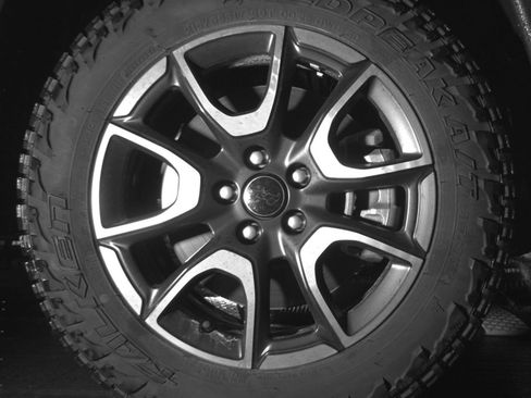 Used 2025 Jeep Compass Trailhawk AWD/4WD image 16