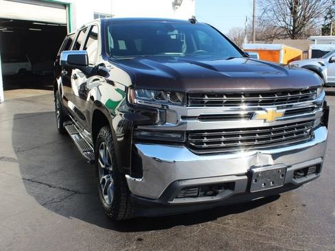 Used 2020 Chevrolet Silverado 1500 LT w/ All-Star Edition image 4