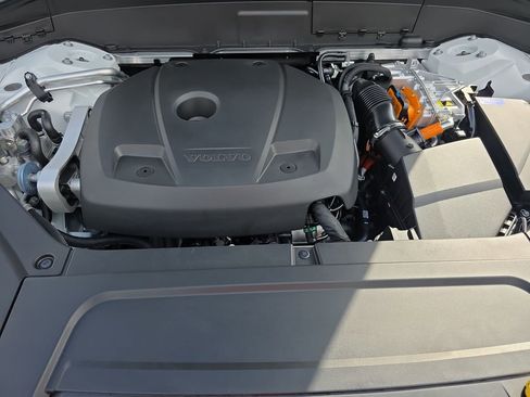 New 2026 Volvo XC90 T8 Ultra w/ Protection Package Premier image 39