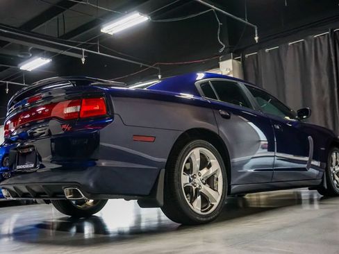 Used 2014 Dodge Charger R/T RWD image 6
