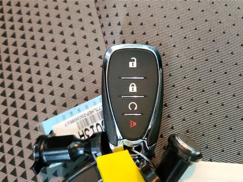 Used 2025 Chevrolet Trax LT w/ Driver Confidence Package FWD image 21