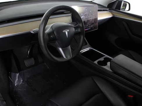 Used 2023 Tesla Model Y Long Range AWD/4WD image 19