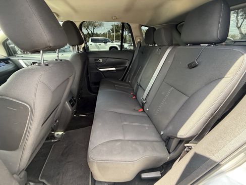 Used 2013 Ford Edge SE image 26