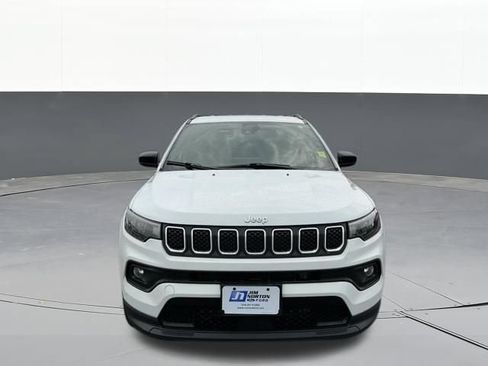 Used 2024 Jeep Compass Latitude AWD/4WD image 10