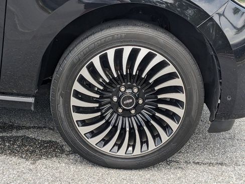 Used 2021 Lincoln Navigator Black Label image 13