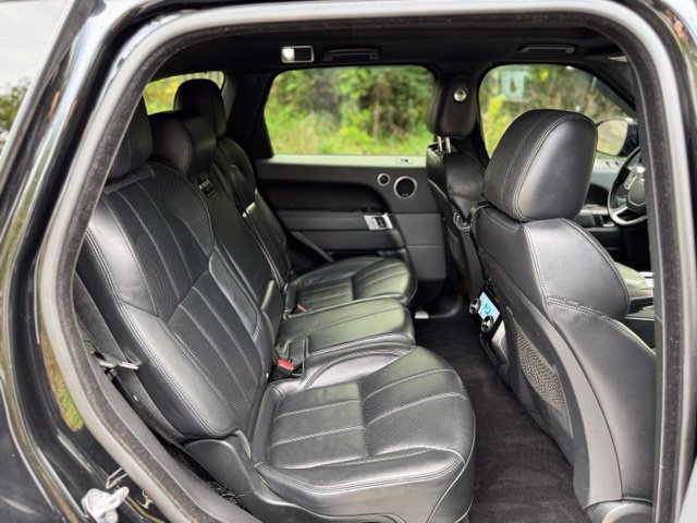 Used 2014 Land Rover Range Rover Sport HSE AWD/4WD image 17