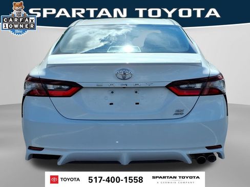 Used 2024 Toyota Camry SE AWD/4WD image 7