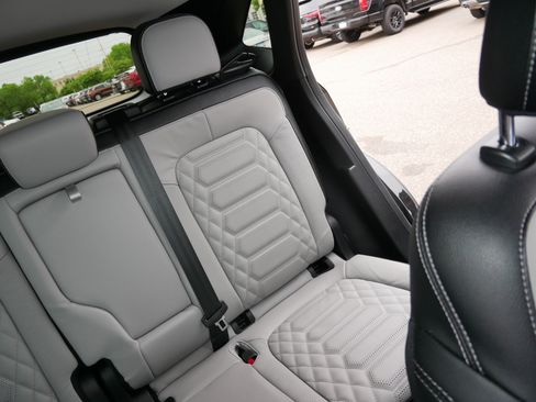Certified 2023 Ford Escape Platinum w/ Premium Technology Package AWD/4WD image 14