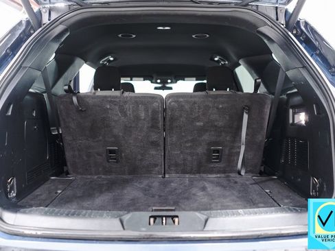 Used 2020 Ford Explorer XLT image 37