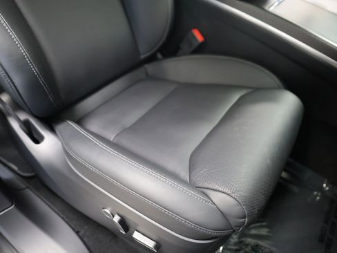 Used 2023 Tesla Model X Plaid image 42