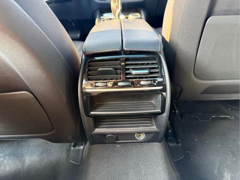 Used 2018 BMW 530i xDrive image 11