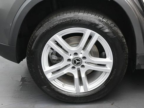 Used 2023 Mercedes-Benz GLA 250 4MATIC image 11
