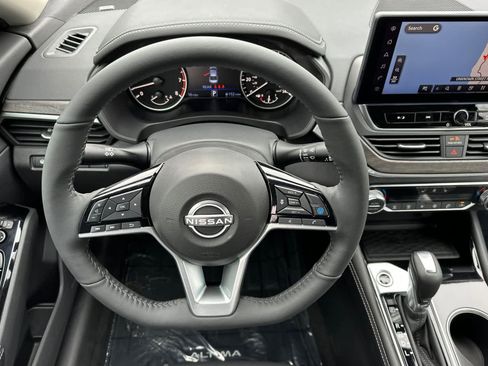 New 2025 Nissan Altima 2.5 SL image 14
