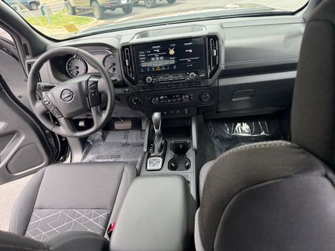 Used 2026 Nissan Frontier SV w/ All-Weather Content Package AWD/4WD image 20