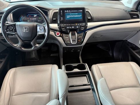 Used 2022 Honda Odyssey Touring image 25