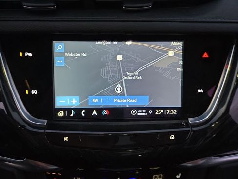 Certified 2024 Cadillac XT6 Premium Luxury image 20