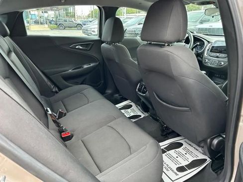 Used 2024 Chevrolet Malibu LT image 28