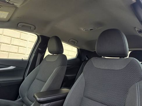 Used 2023 Chevrolet Bolt EUV LT w/ Redline Edition image 12