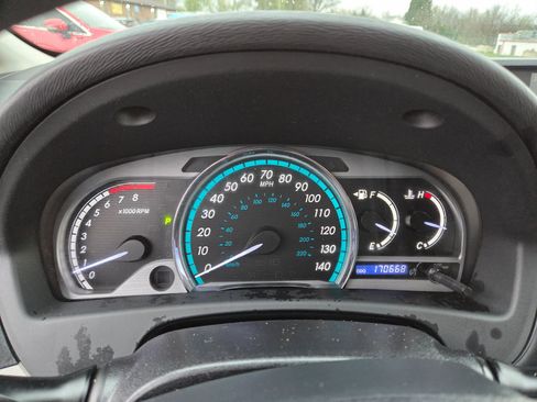 Used 2014 Toyota Venza LE w/ Tow Prep Package image 25