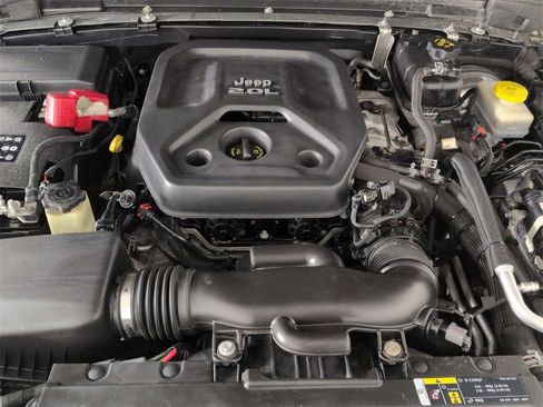 Used 2018 Jeep Wrangler Unlimited Rubicon image 28