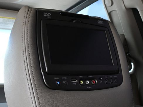Used 2013 Lincoln Navigator 2WD w/ HD Trailer Tow Pkg image 16