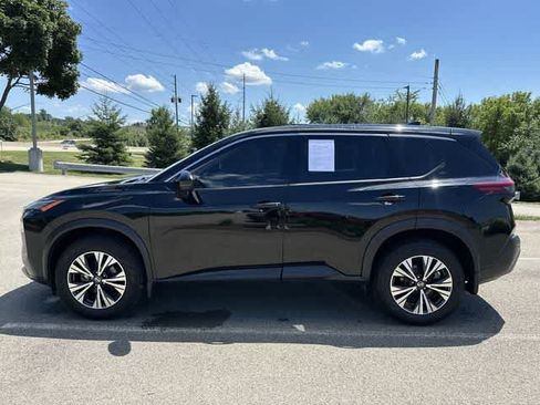 Used 2021 Nissan Rogue SV AWD/4WD image 2