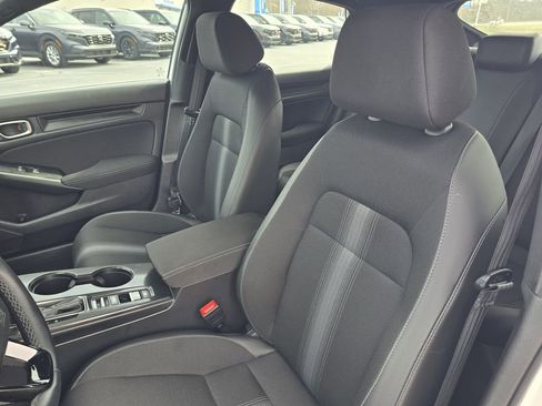 Used 2025 Honda Civic Sport image 12