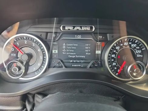 Used 2019 RAM 1500 Big Horn RWD image 10