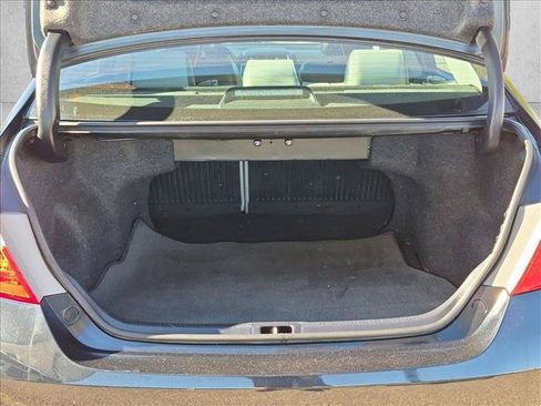 Used 2015 Toyota Camry SE w/ Moonroof Package FWD image 5