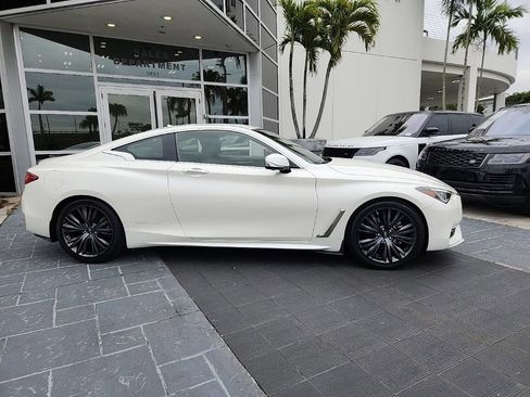 Used 2022 INFINITI Q60 3.0t Luxe w/ Style Package image 3