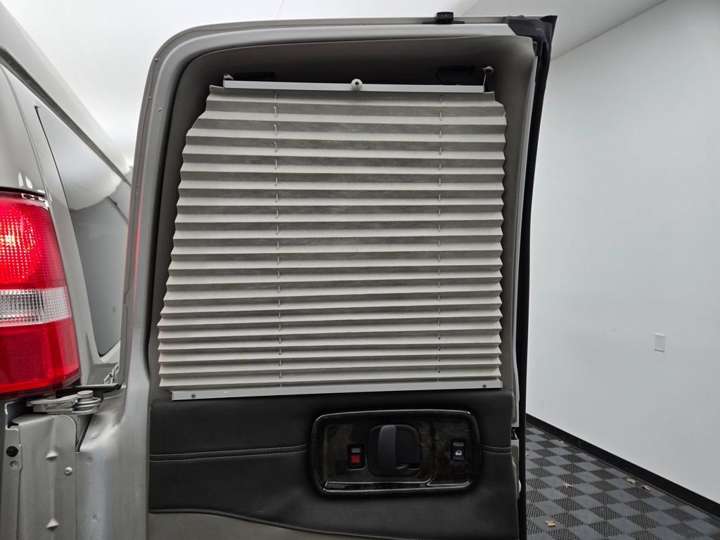 Used 2023 Chevrolet Express 2500 Extended RWD image 11