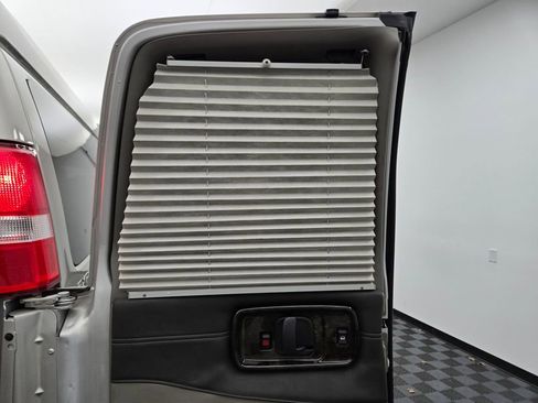 Used 2023 Chevrolet Express 2500 Extended image 11