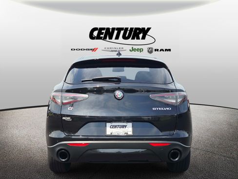 Used 2024 Alfa Romeo Stelvio Sprint AWD/4WD image 5