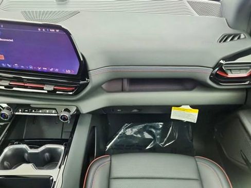 Used 2025 Chevrolet Silverado EV RST image 40